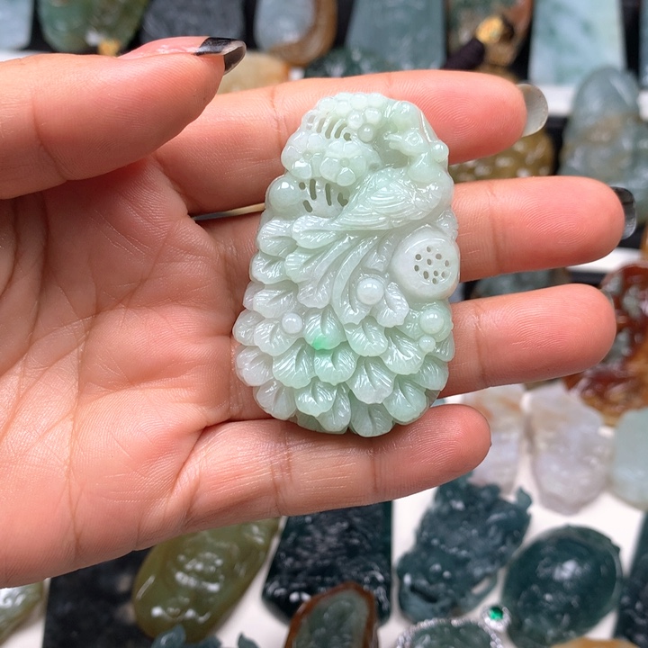 翡翠未镶嵌颈饰天然