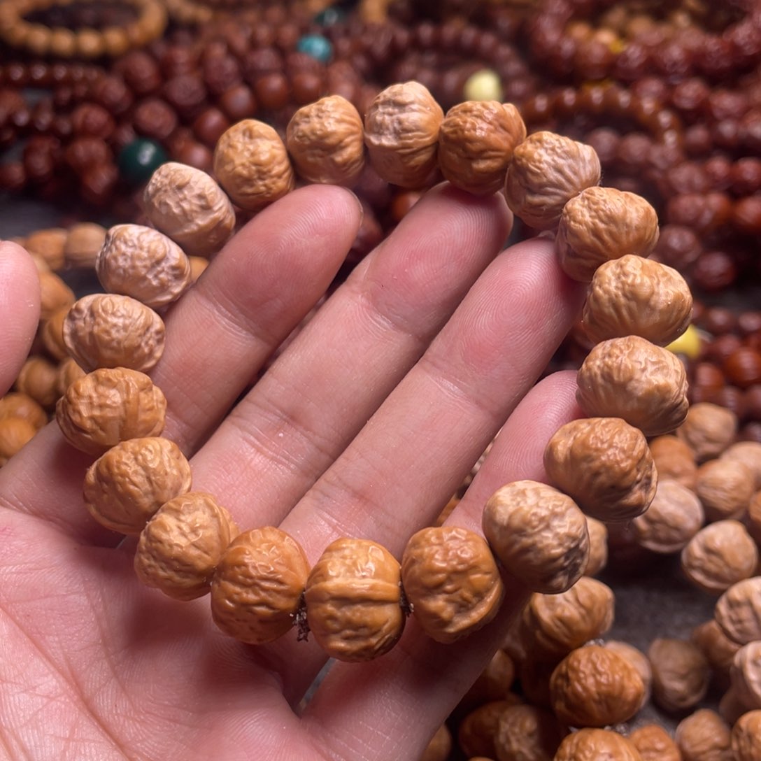 手串猴头核桃15左右蟾宗蛤蟆头。泛油款