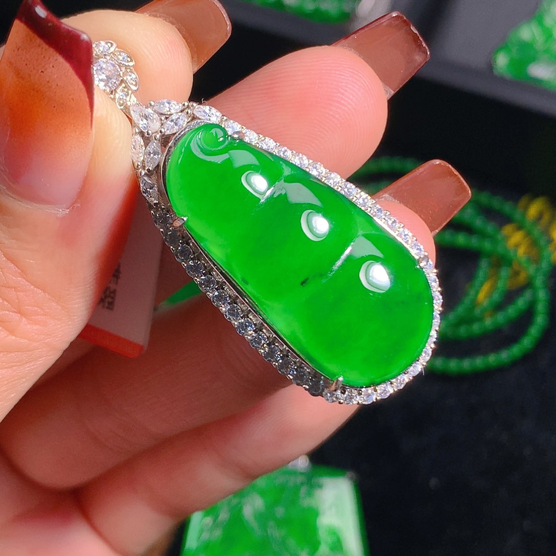 翡翠吊坠(不含链)未镶嵌