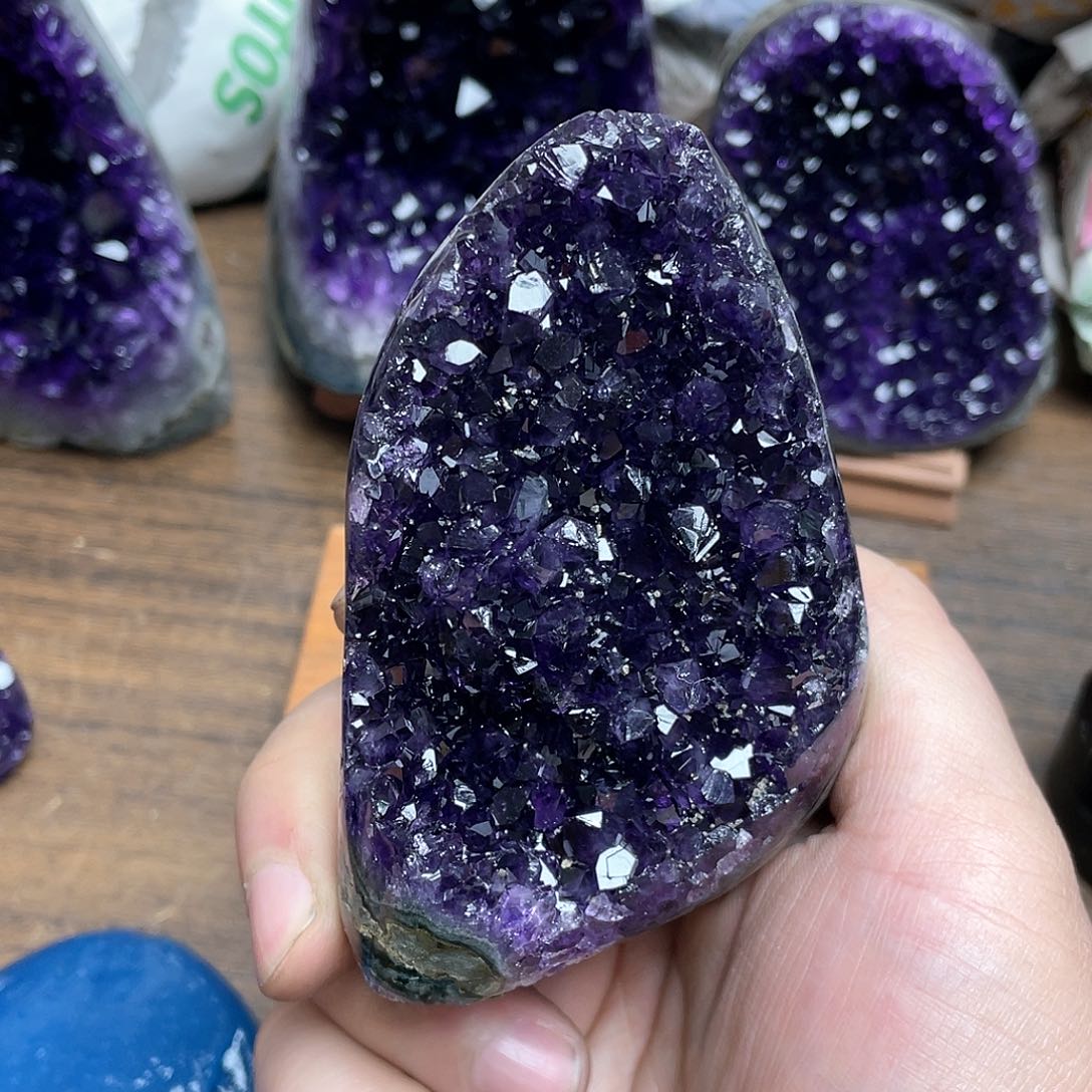 紫晶大型摆件（非配饰）未镶嵌