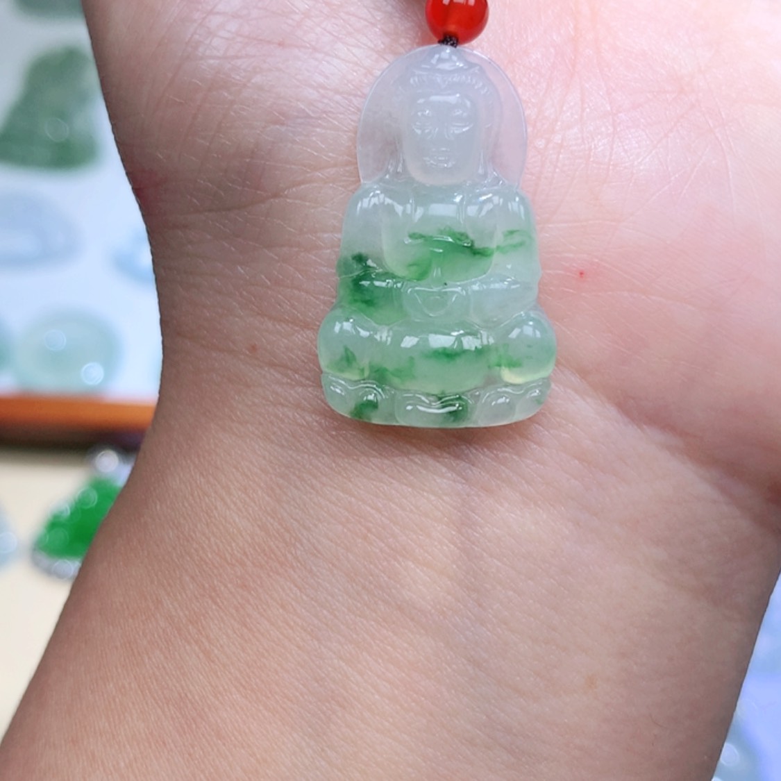 【闪购商品】翡翠颈饰未镶嵌观音