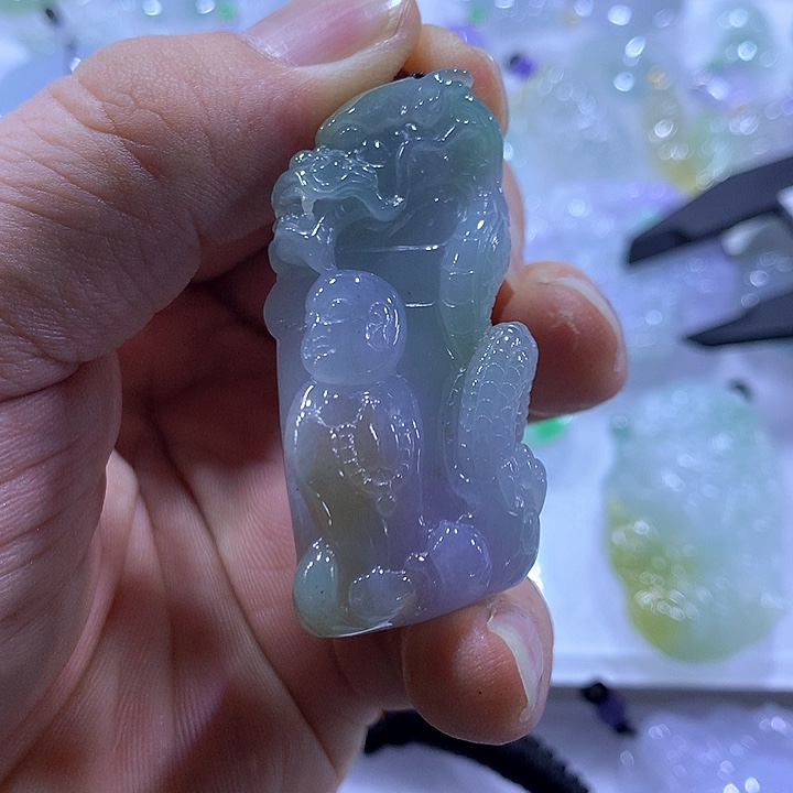 翡翠未镶嵌颈饰天然翡翠A货吊坠