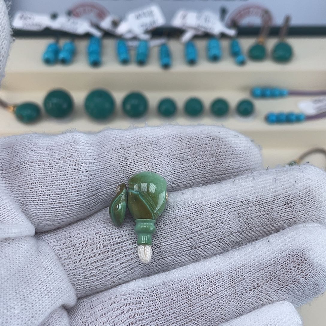 绿松石未镶嵌珠宝奇石水波纹三通，对孔9.4mm