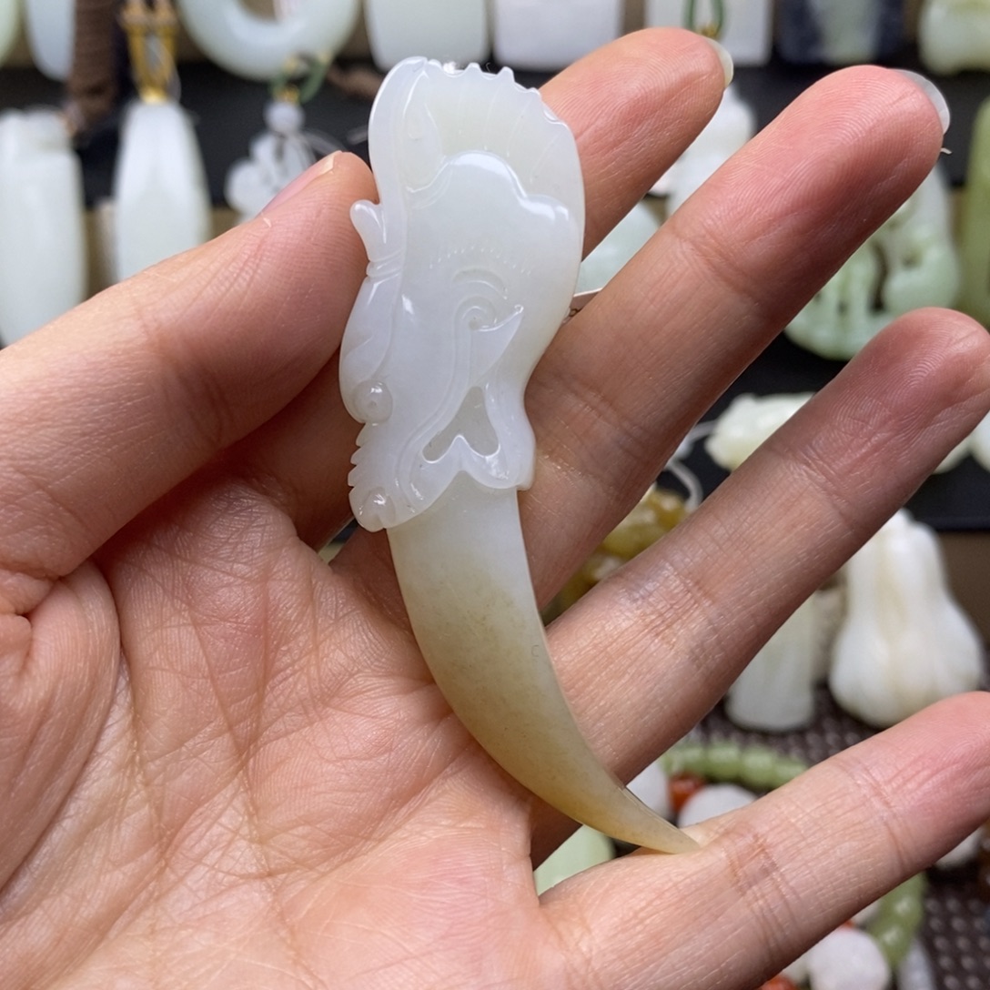 和田玉未镶嵌挂件