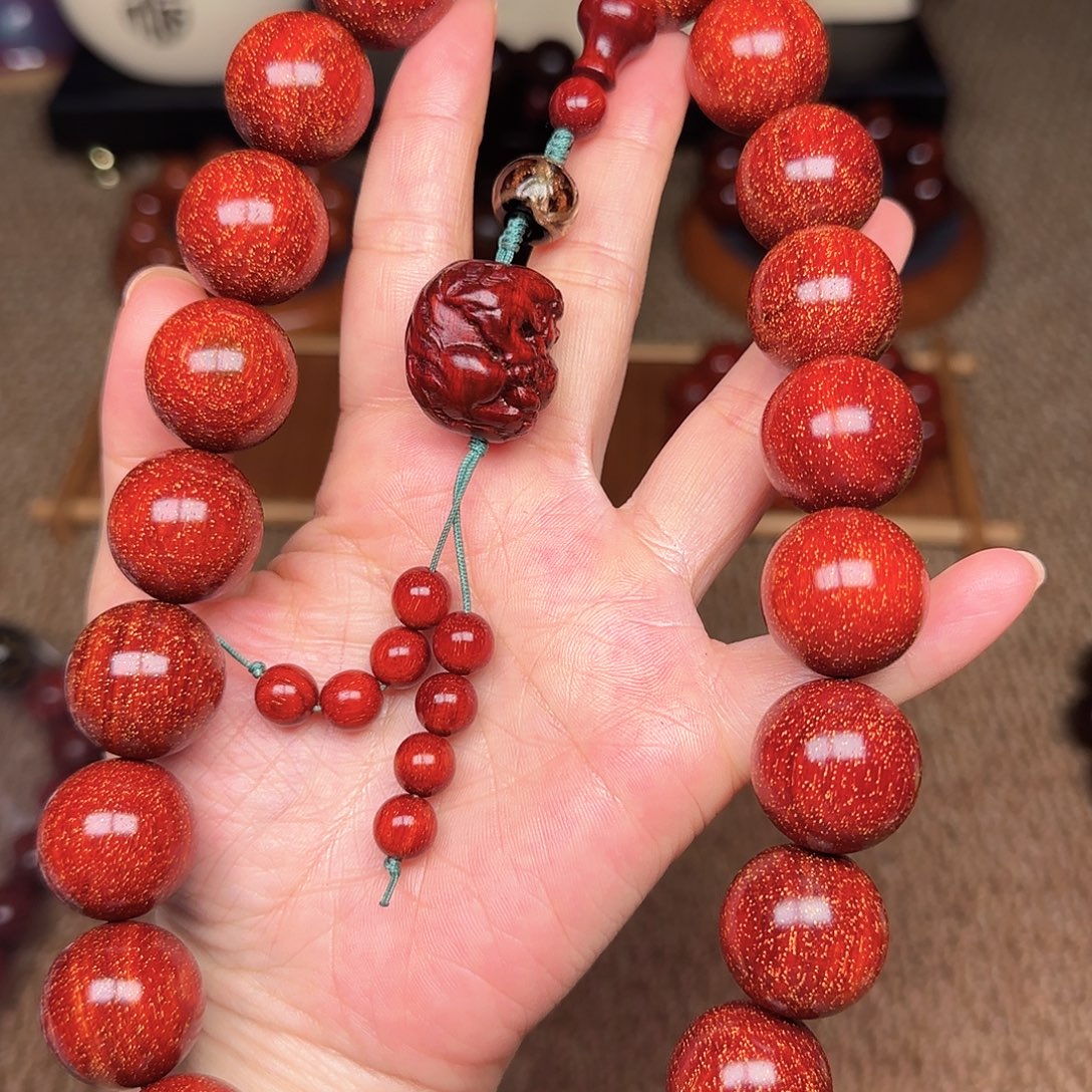 檀香紫檀（小叶紫檀）2.0手红