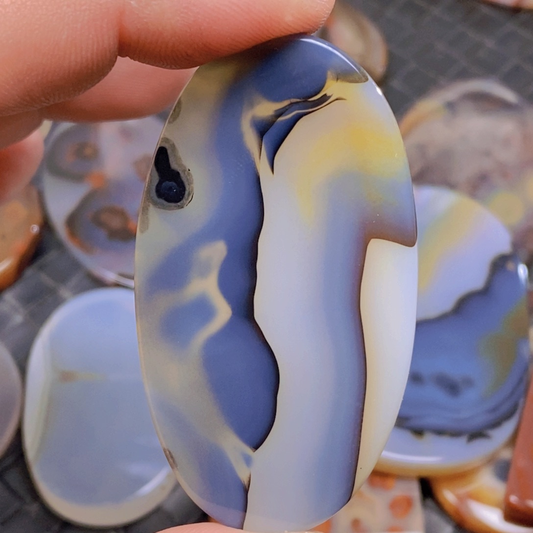 玛瑙/玉髓颈饰未镶嵌