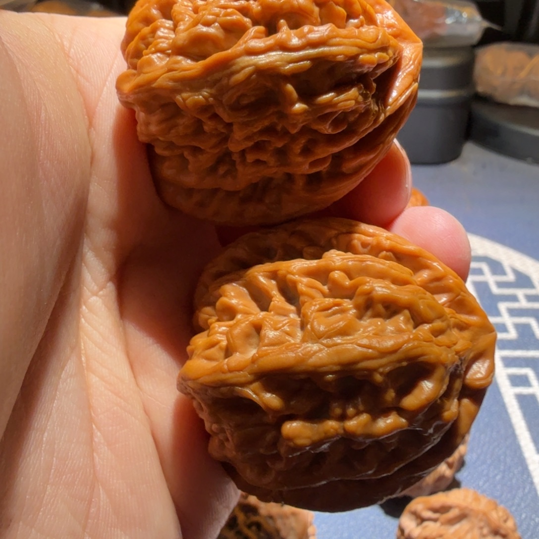 z***r把件文玩核桃红锦鲤