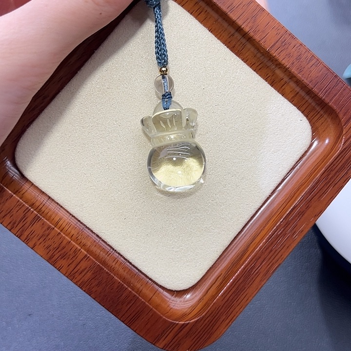 未镶嵌颈饰水晶天然黄水晶福袋