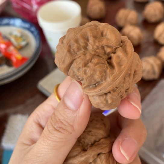 文玩核桃吊坠无****。41蛤蟆头