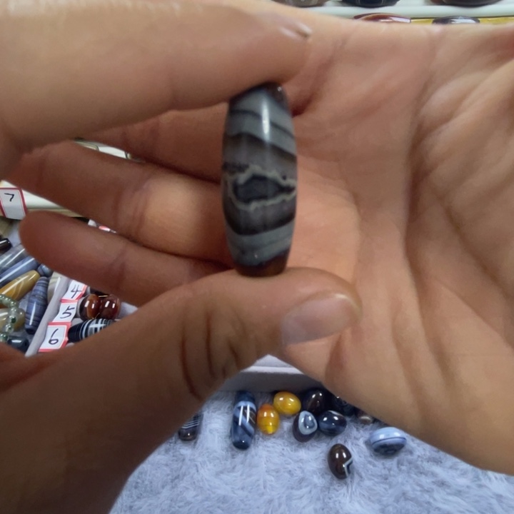 C***e玛瑙/玉髓未镶嵌颈饰