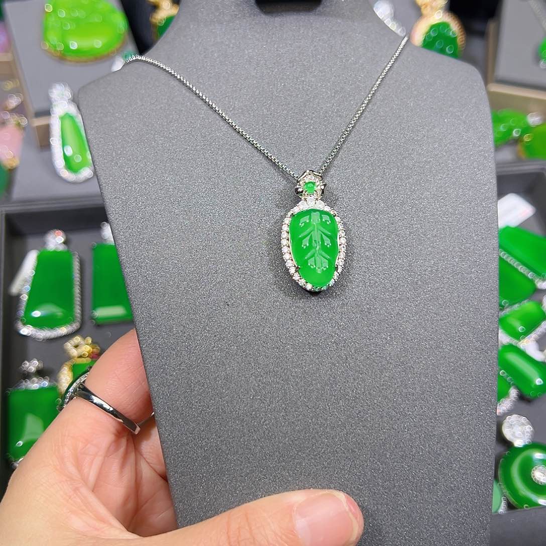 玛瑙/玉髓合金颈饰