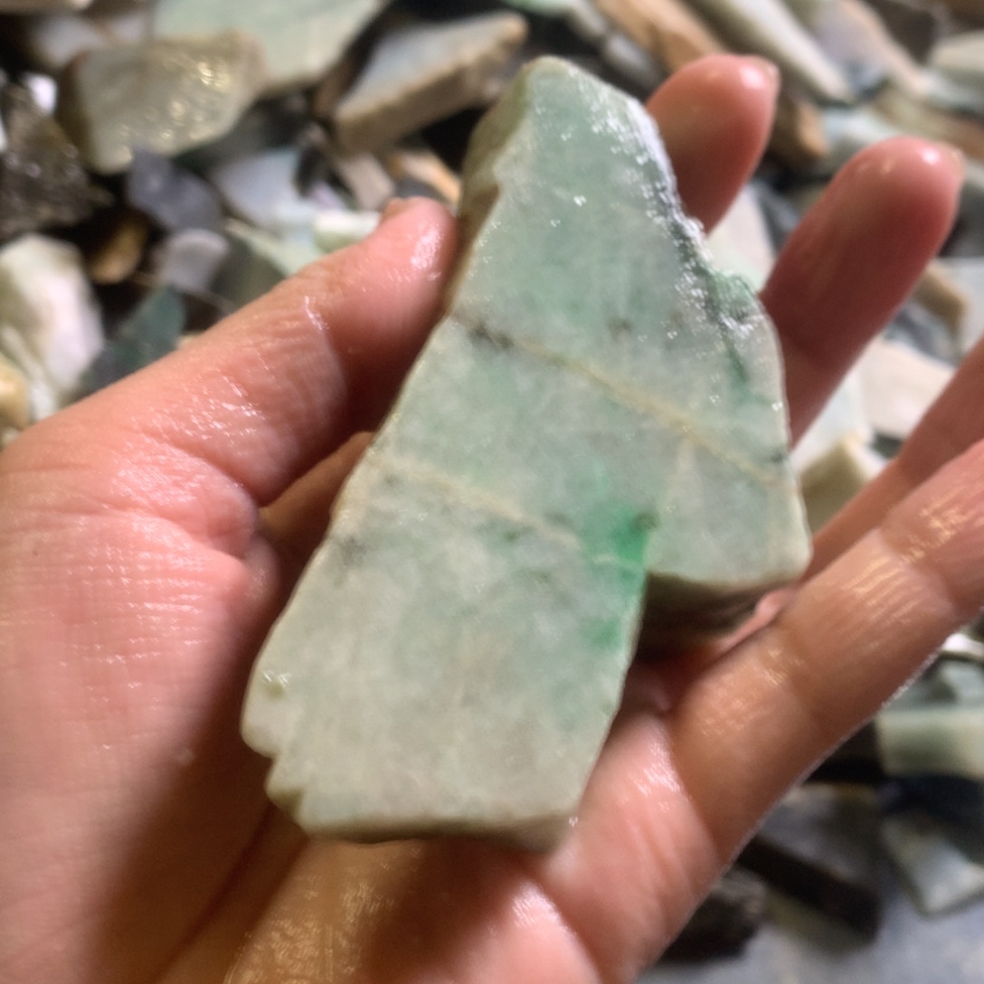 翡翠颈饰未镶嵌缅甸翡翠