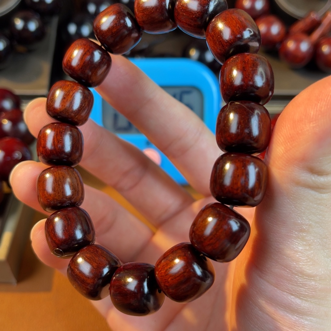 烟***影檀香紫檀（小叶紫檀）