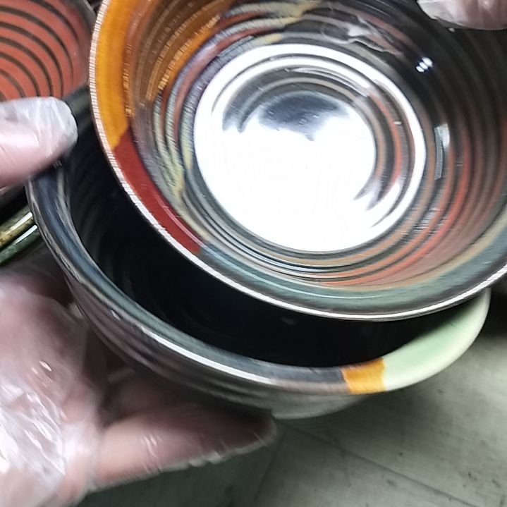 盘瓷片陶瓷杯盘壶碗都有