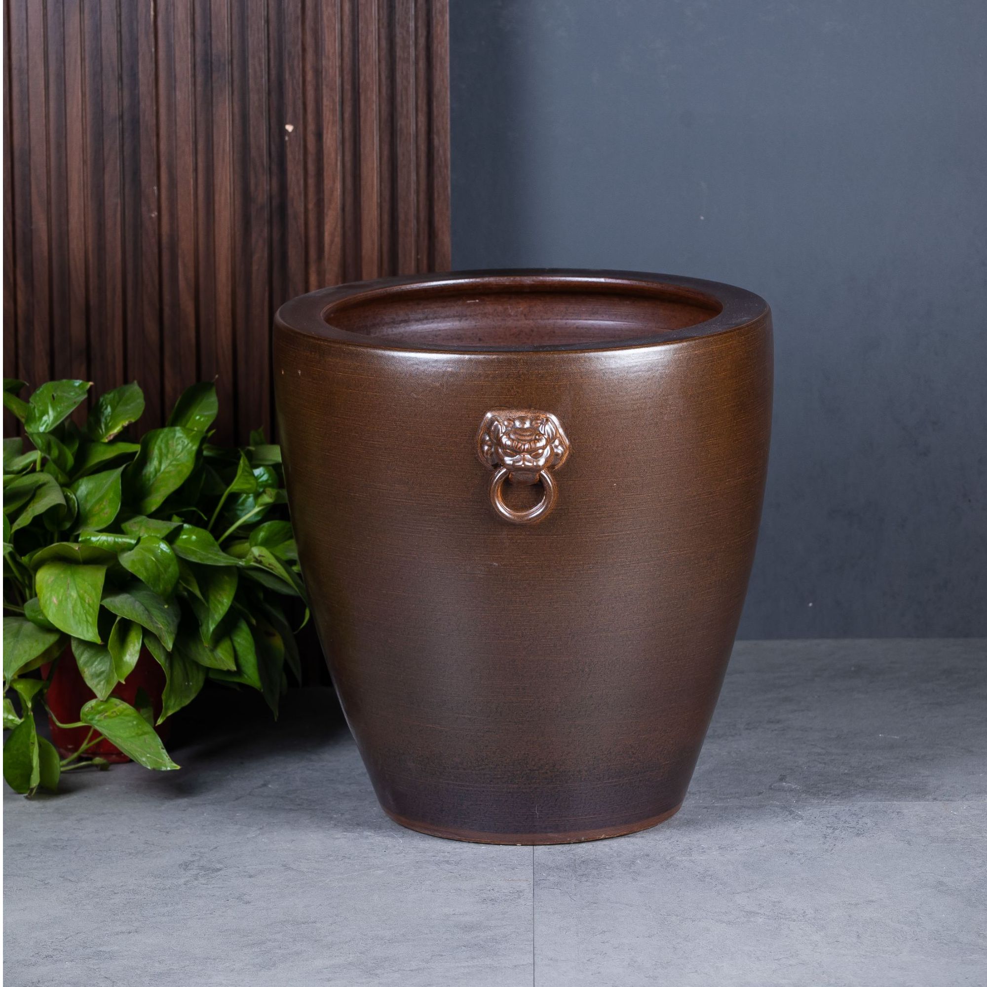 景德镇陶瓷鱼缸 雕刻绿荷