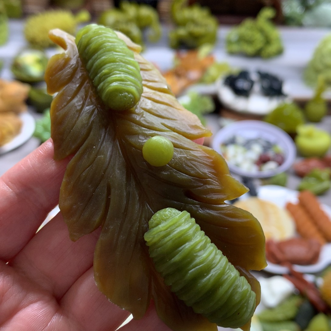 未镶嵌蛇纹石玉摆件