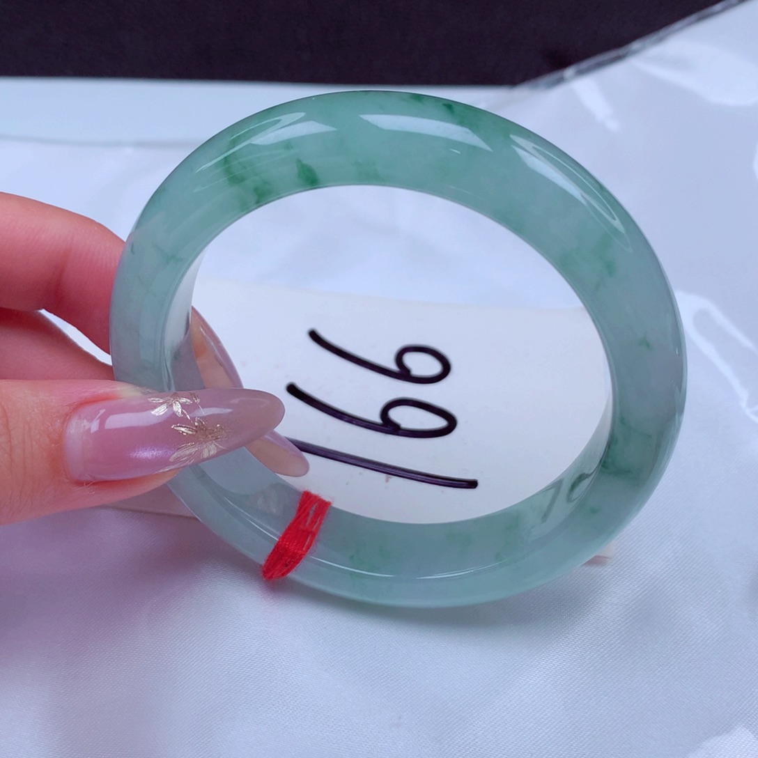 翡翠手镯未镶嵌翡翠54