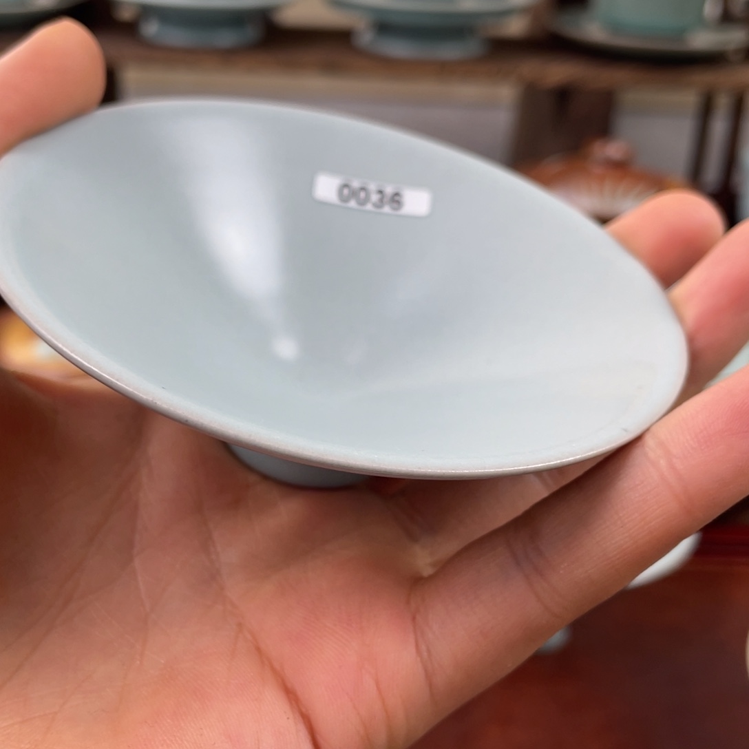 修****哥仿古微瑕斗立杯子0036号…………$