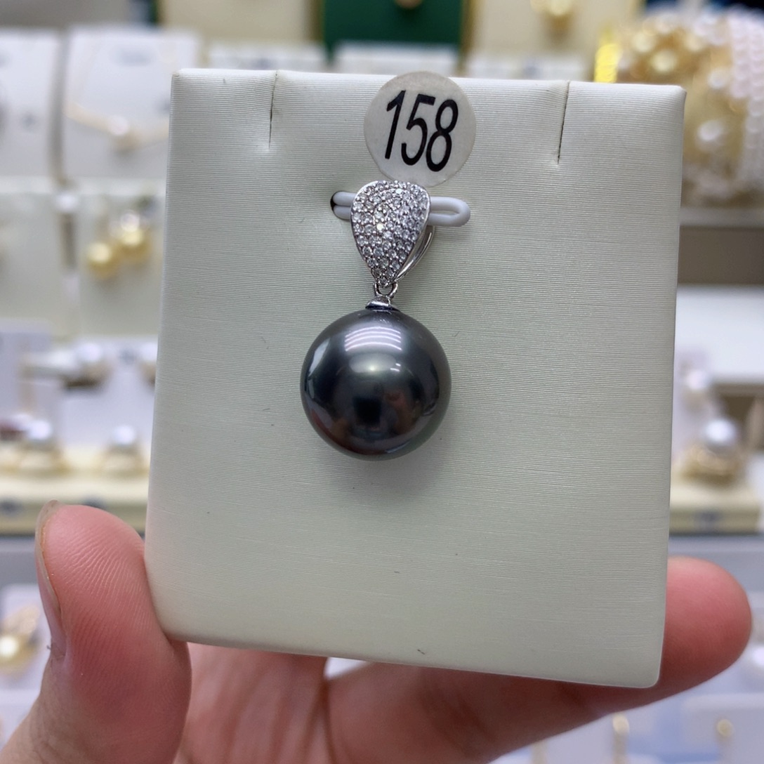 18K金镶嵌吊坠(不含链)海水珍珠