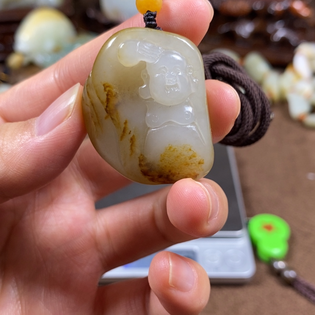 和田玉未镶嵌挂件佛