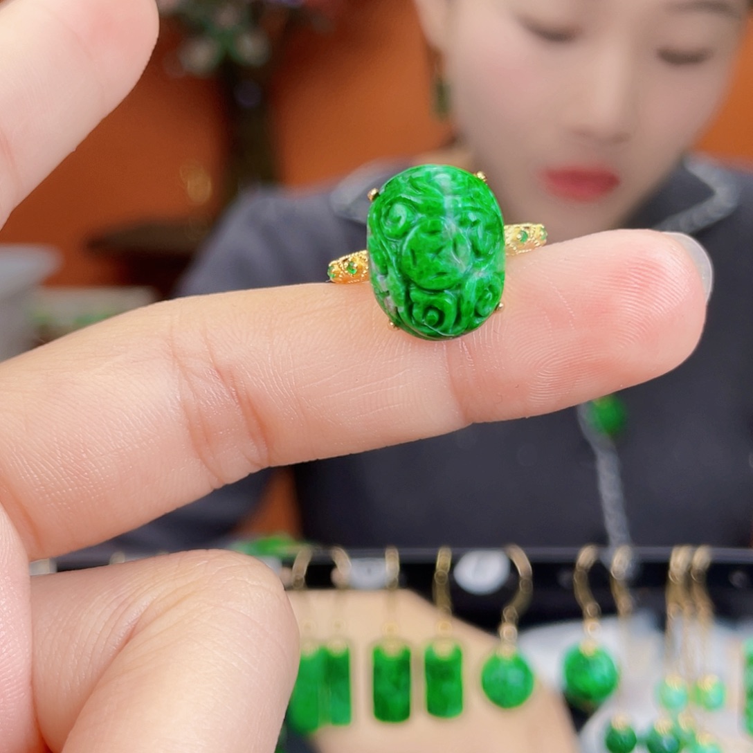 翡翠银S925镶嵌耳饰