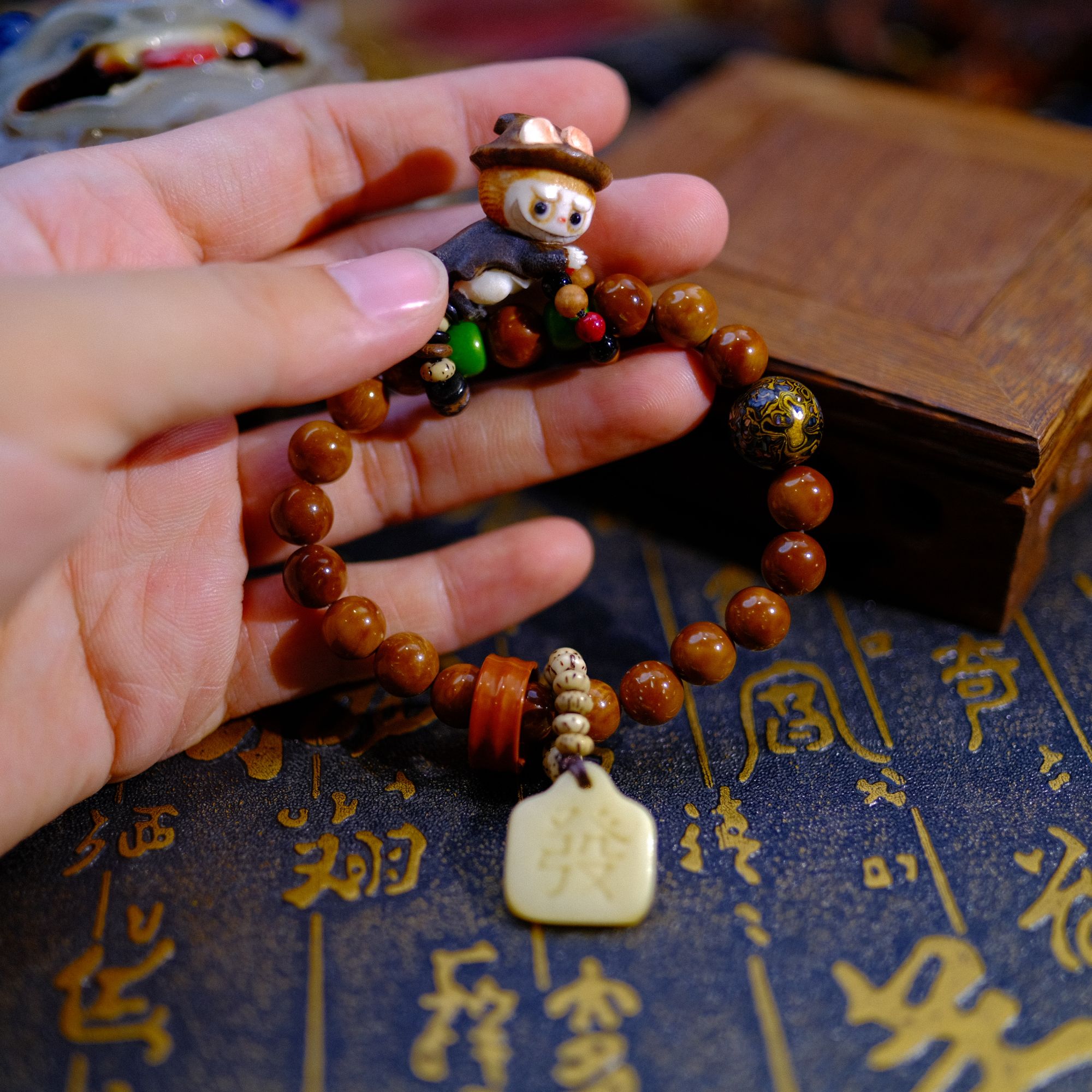 含辰砂工艺品【天然朱砂晶体颗粒】红晶砂跑环鹿骨根付拉布布手串