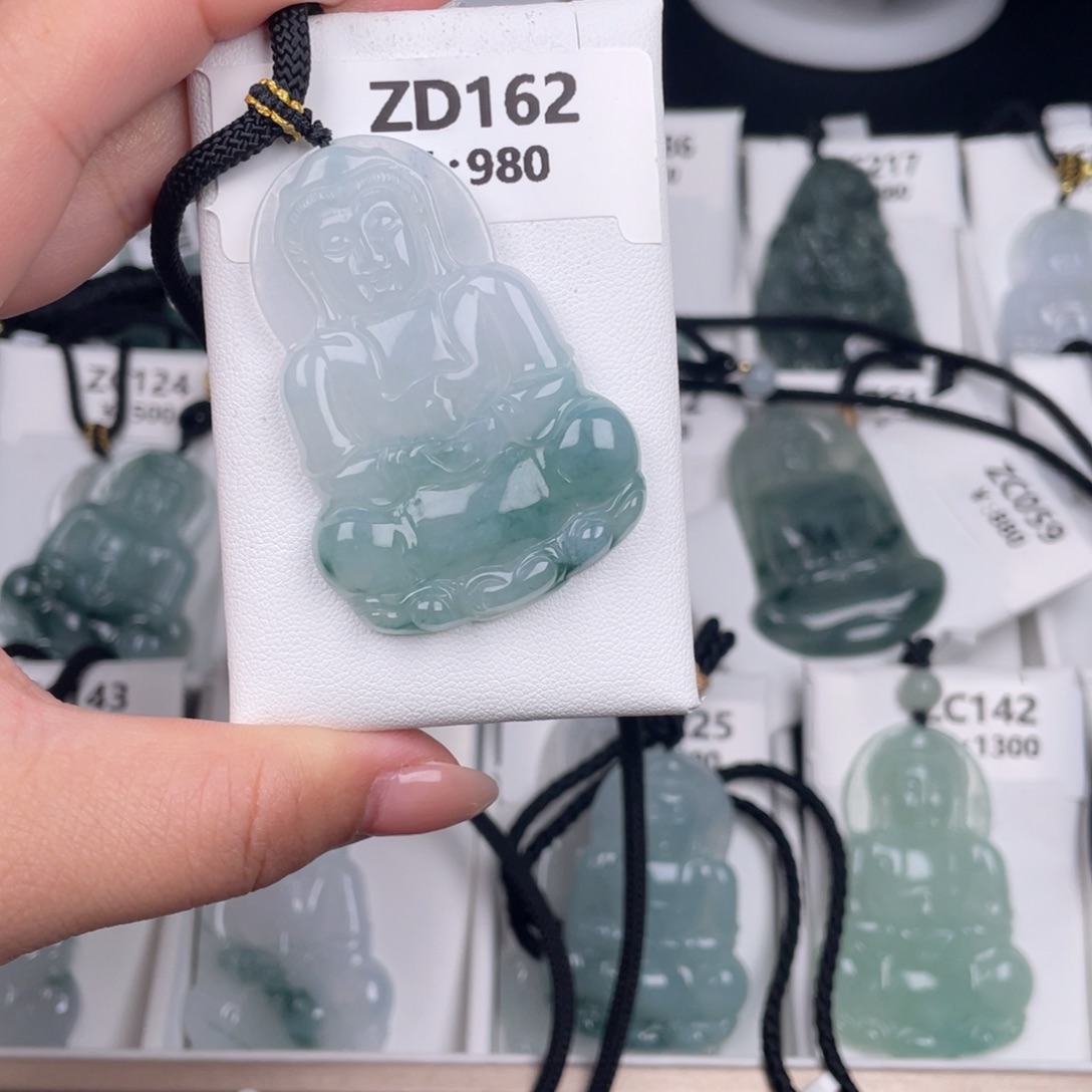 翡翠未镶嵌颈饰zd162