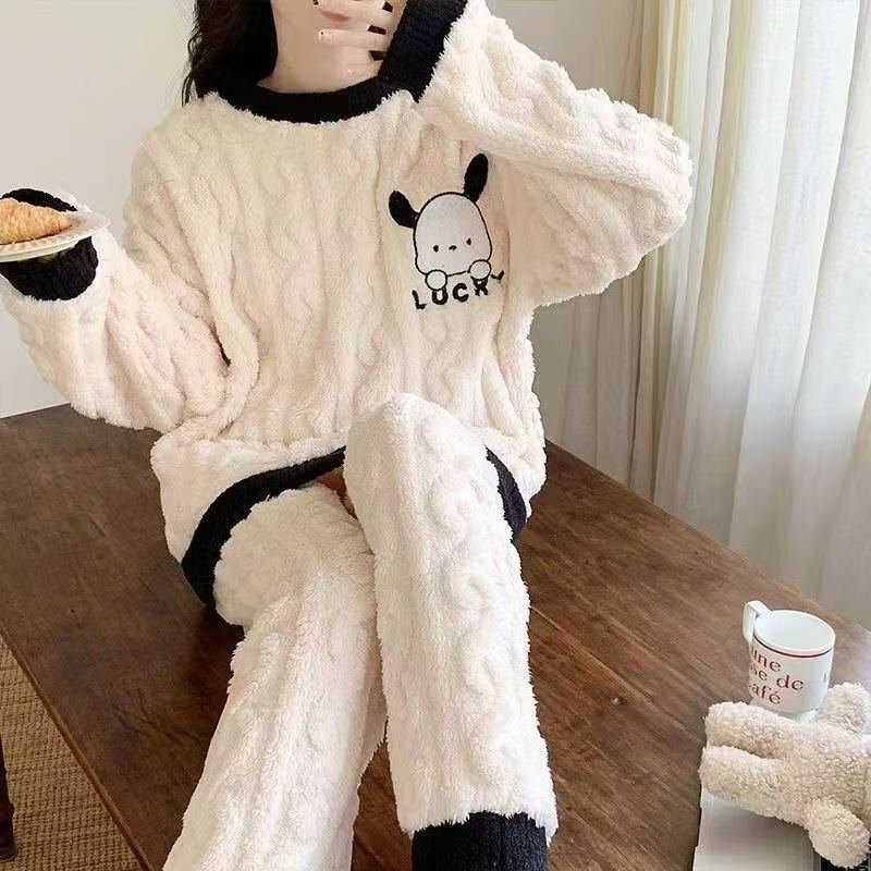 冬季剪花绒加厚睡衣女长袖爆款保暖加厚加绒睡衣加绒家居服女套装