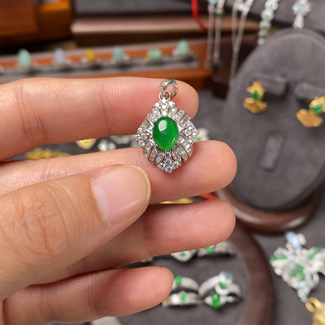 翡翠银S925镶嵌颈饰