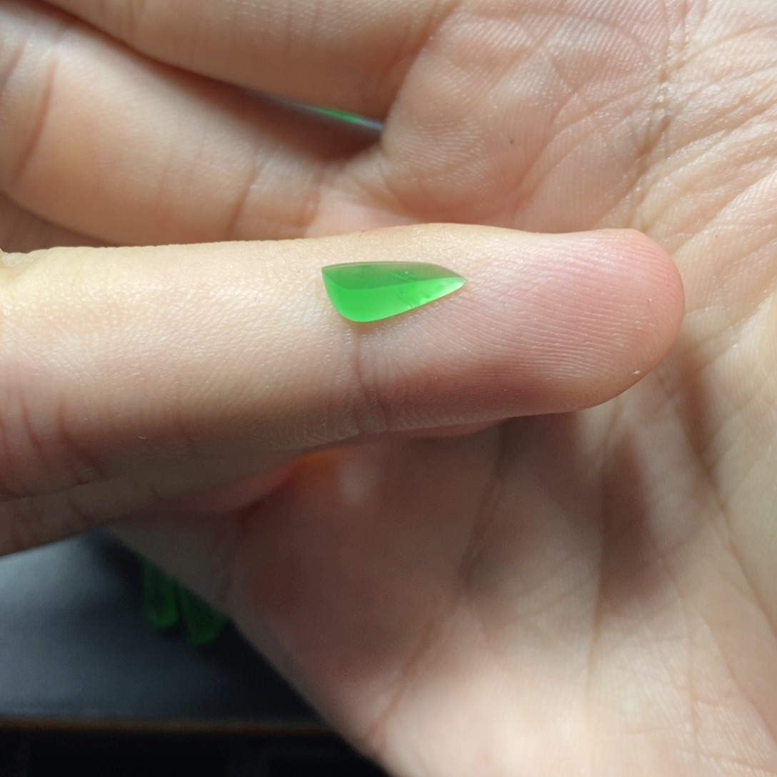 翡翠挂件未镶嵌翡翠珠宝翡翠珠宝