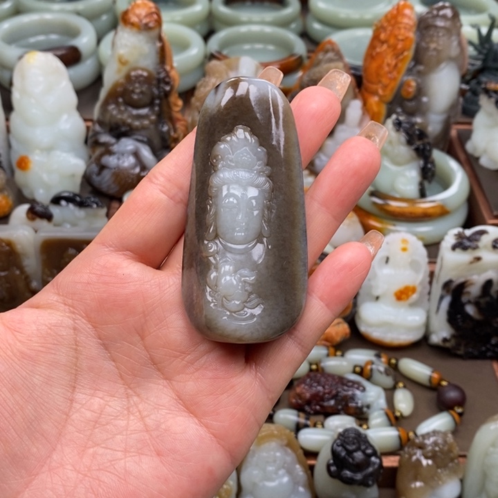 和田玉未镶嵌颈饰莫*忘