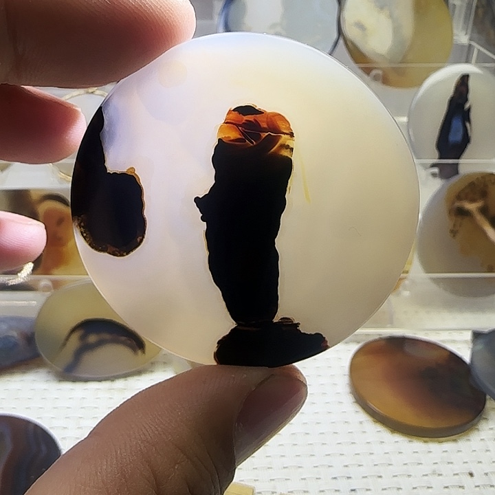 玛瑙/玉髓未镶嵌珠宝奇石