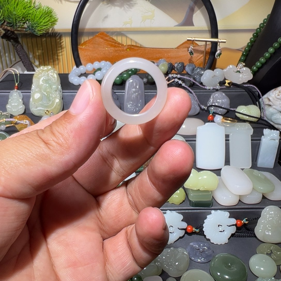 和田玉戒指未镶嵌17.3内直径