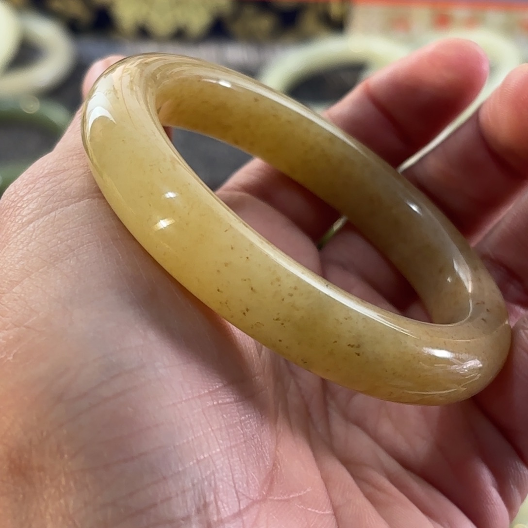 和田玉（糖玉）未镶嵌手链