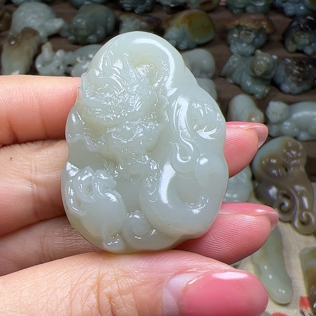 和田玉挂件未镶嵌