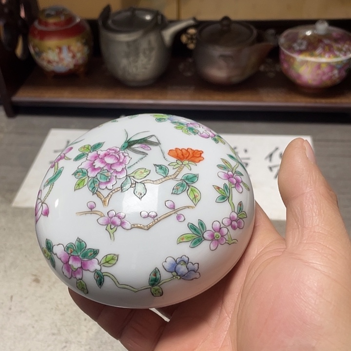 其他陶粉彩香盒瓷器