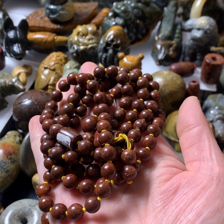 岫岩河磨玉（透闪石质玉）手链未镶嵌