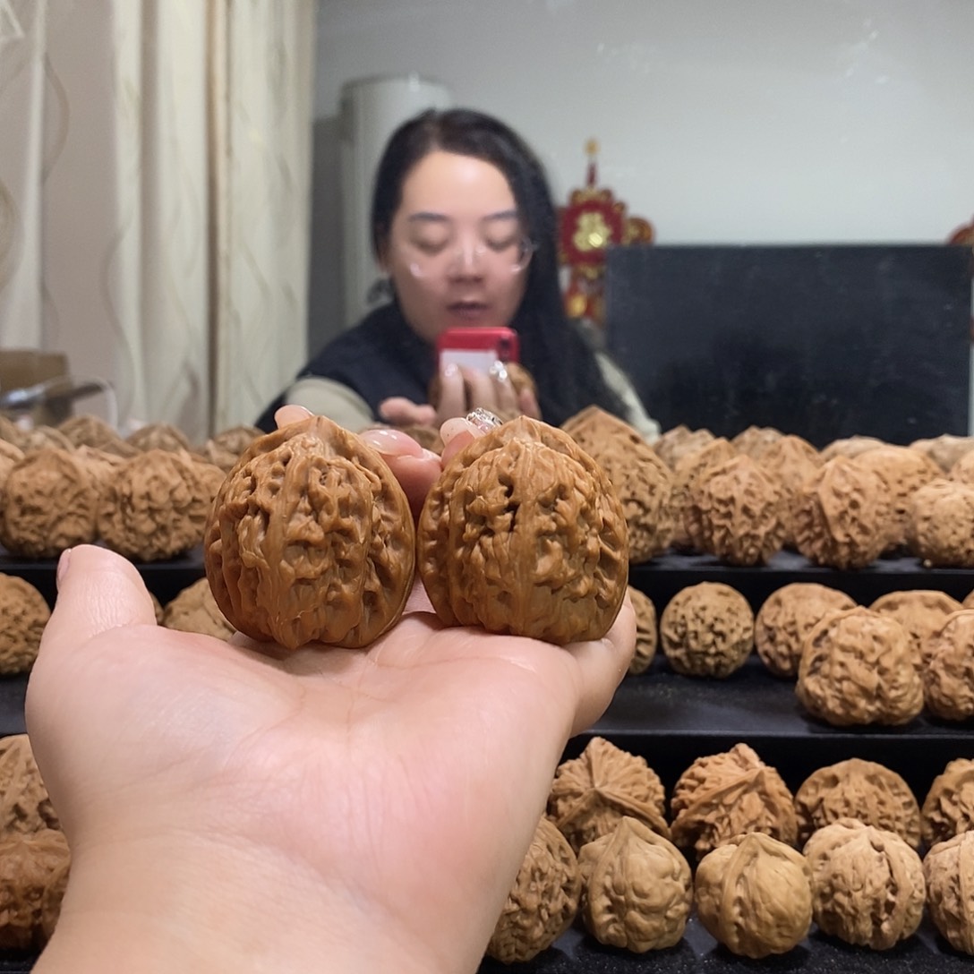 把件文玩核桃P****庄39红锦鲤有黄