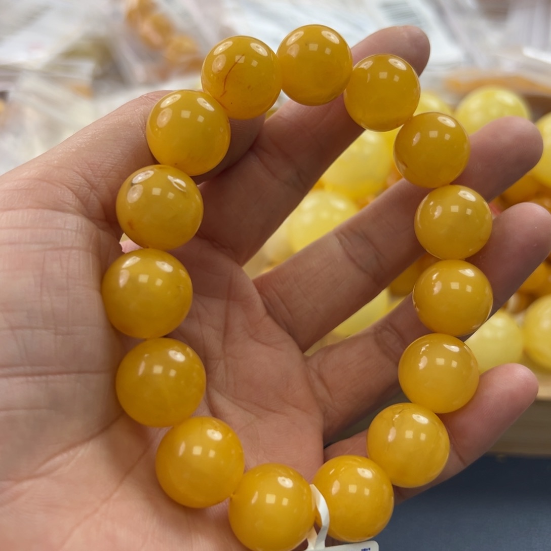 未镶嵌琥珀珠宝奇石