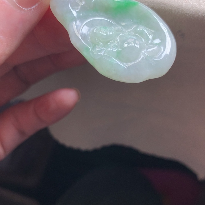 翡翠颈饰未镶嵌吊坠