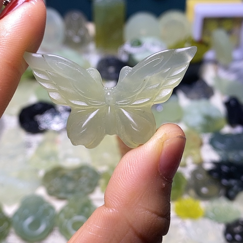 【闪购商品】蛇纹石玉颈饰未镶嵌