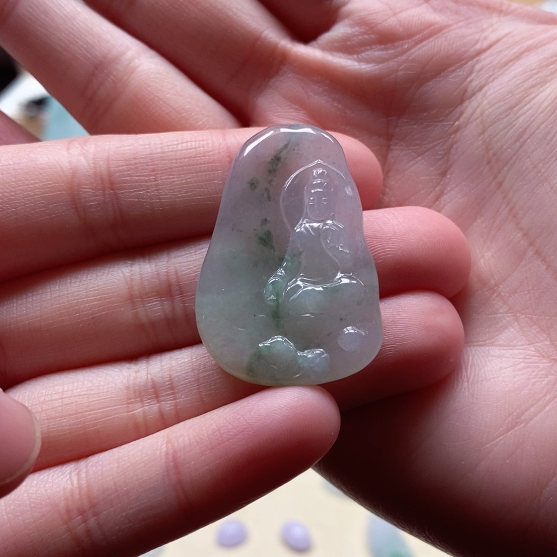 翡翠颈饰未镶嵌翡翠观音