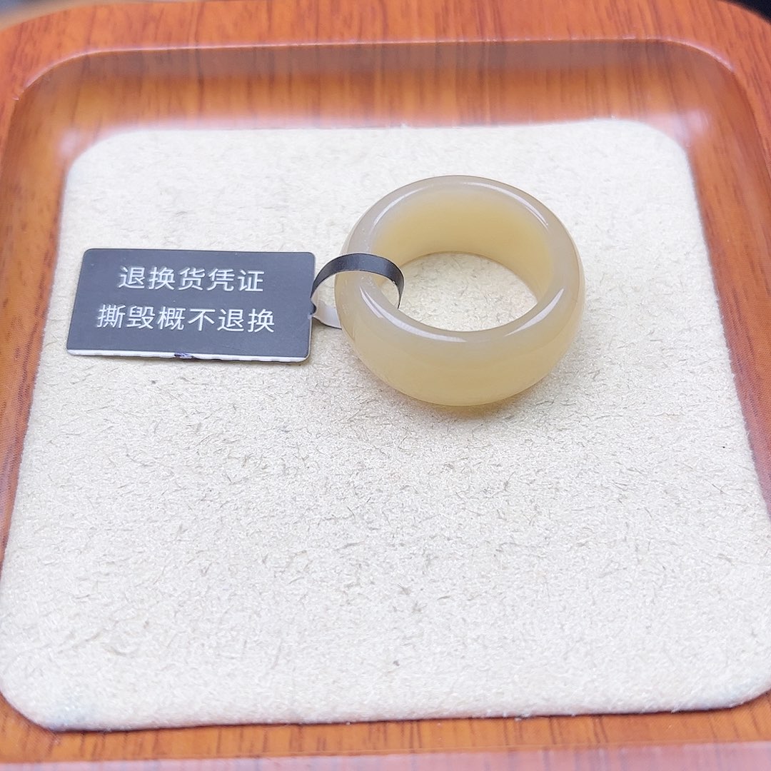 M***o和田玉戒圈未镶嵌16号+