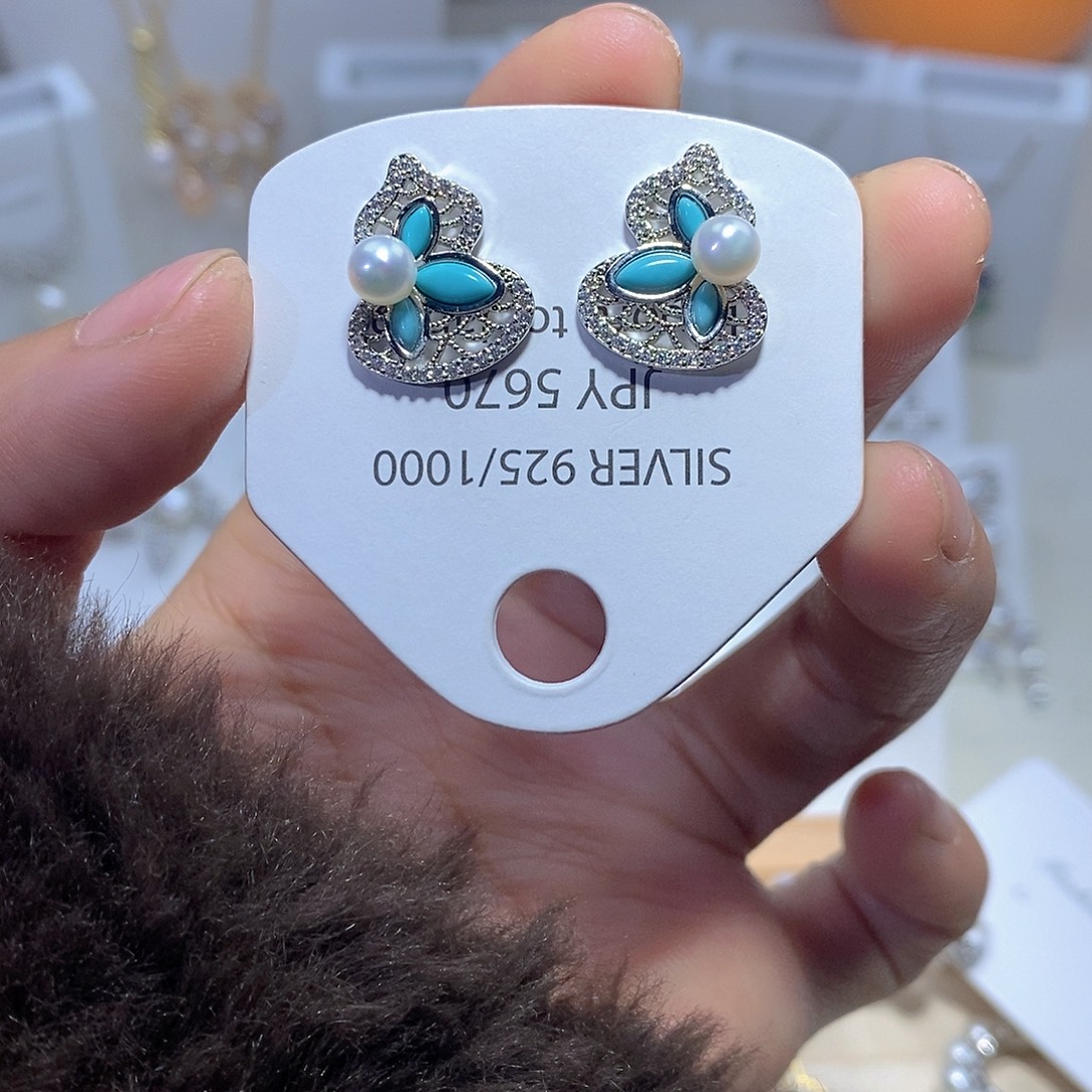 淡水珍珠耳饰未镶嵌