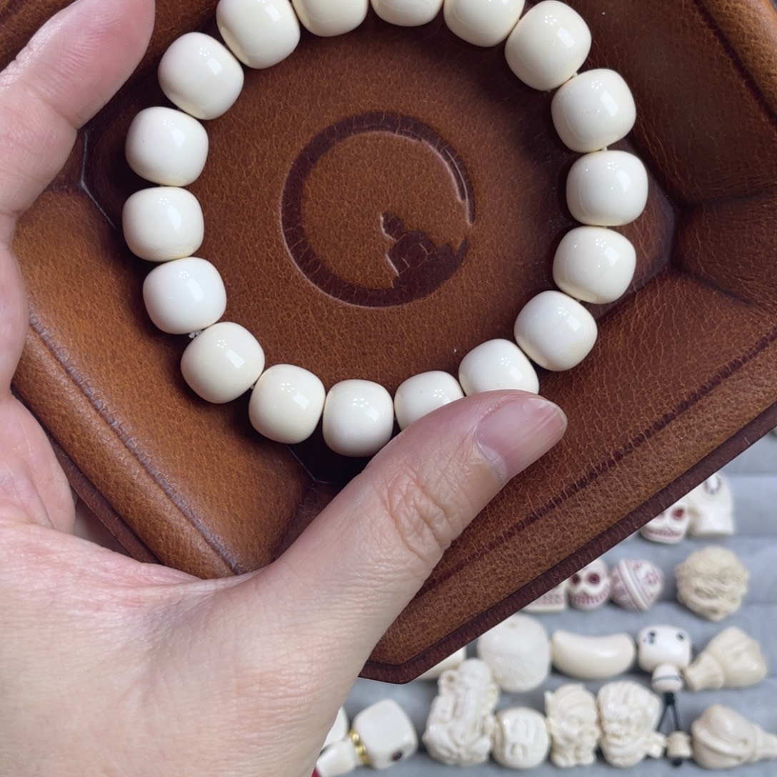 猛犸象牙手串/手链/手镯11.6纯冰芯老型一条