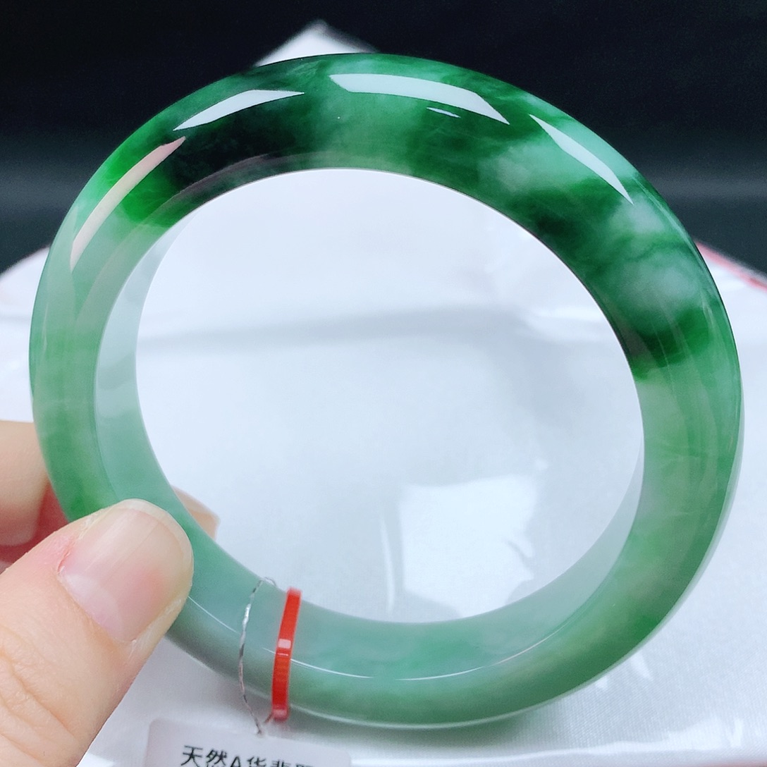 翡翠手镯未镶嵌60➕圈