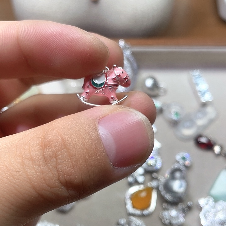 坠链均925银锆石粉色马