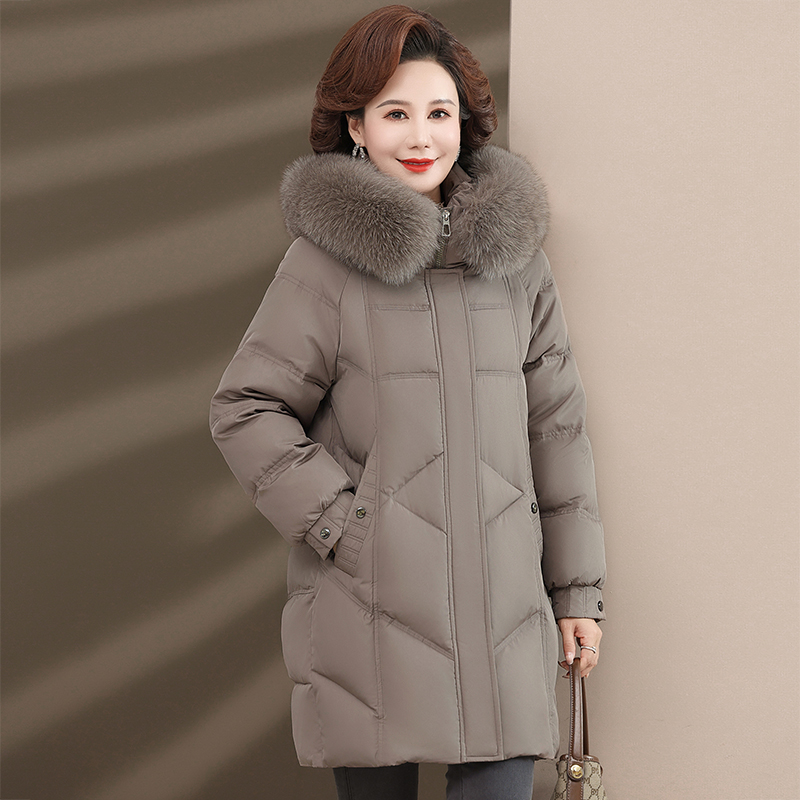 雅鹿妈妈羽绒服中长款洋气2025新款90绒中老年人女装冬季外套9355