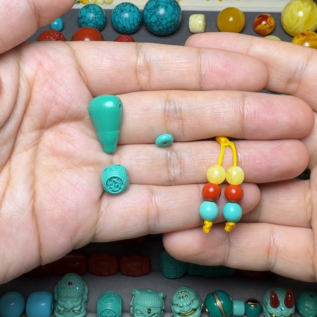 非金属10三通一个，8四方一个，卡6红绿灯圆弟子，卡6绿隔片2个