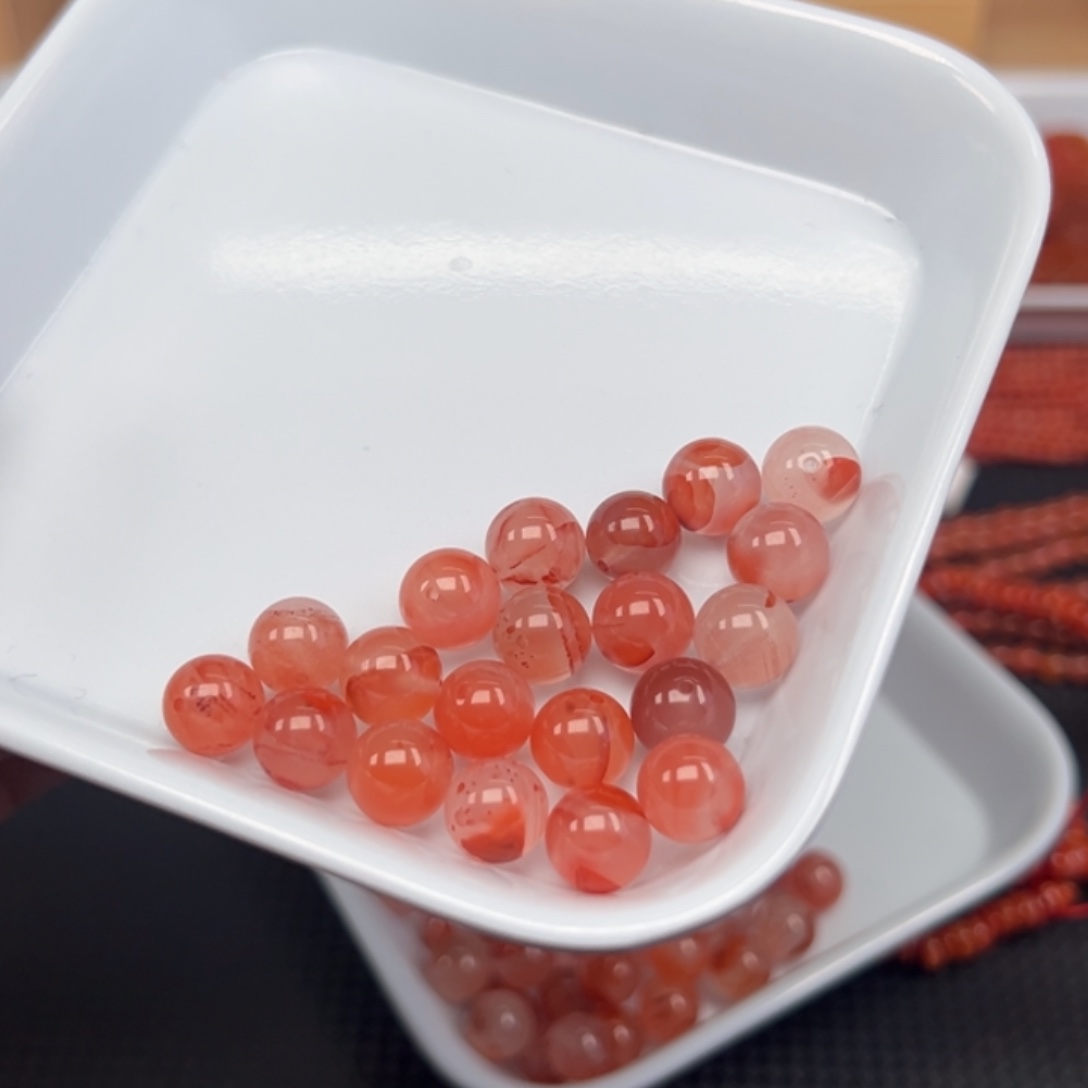 南红玛瑙未镶嵌吊坠(不含链)多样性